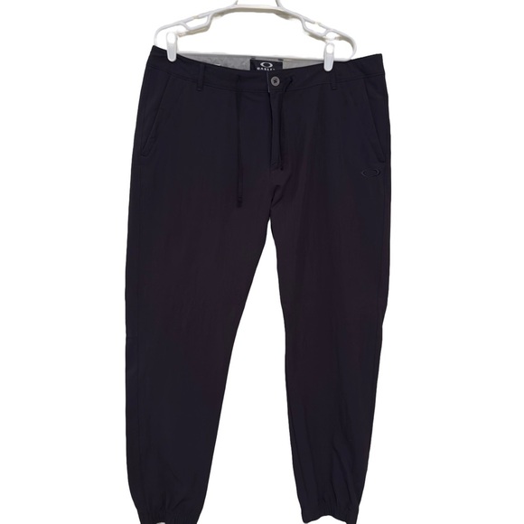 Oakley -Men’s Black Joggers Size 38W 32L - Picture 1 of 9